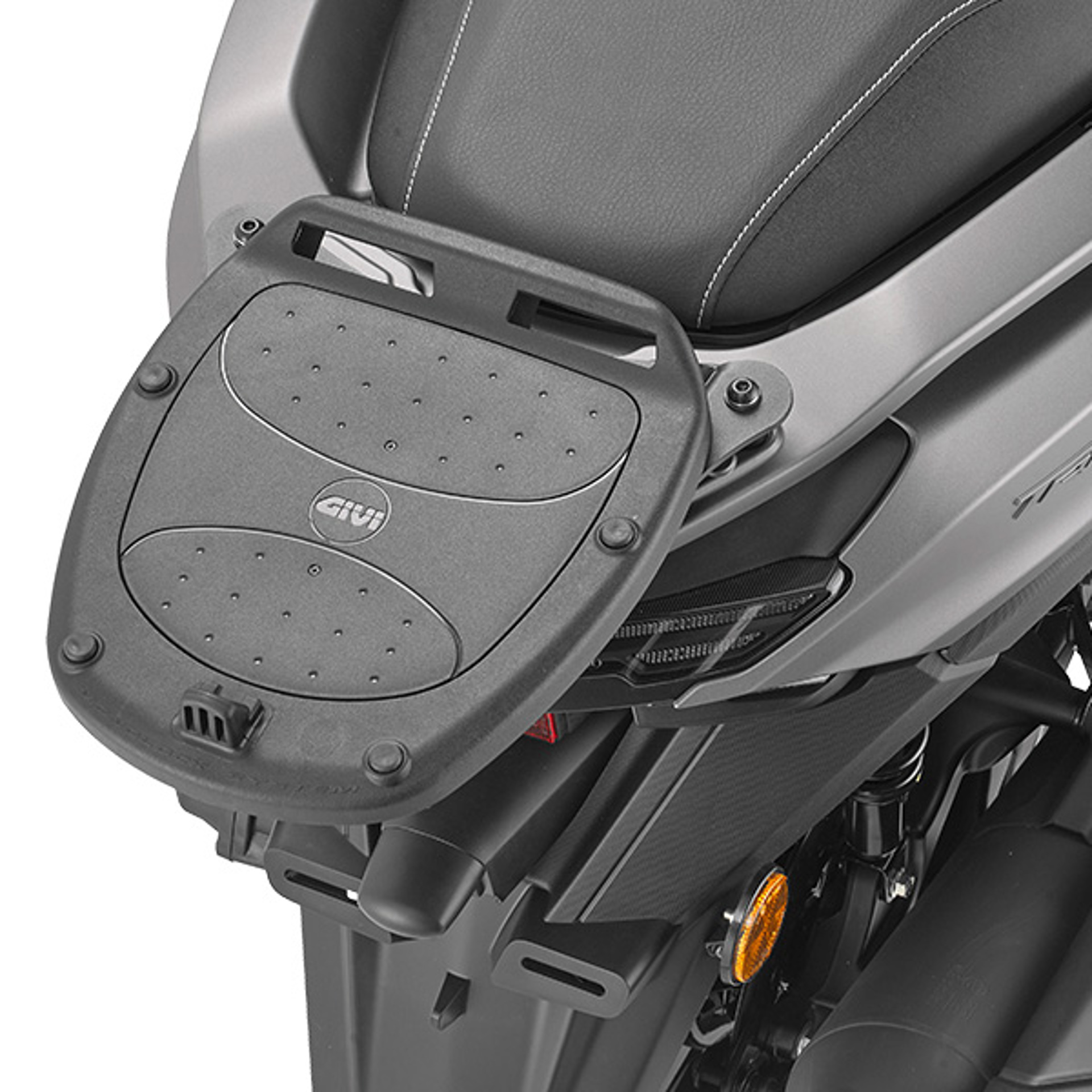 SR2176 Special Rack Mounted On Givi Yamaha Tricity125 25.jpg