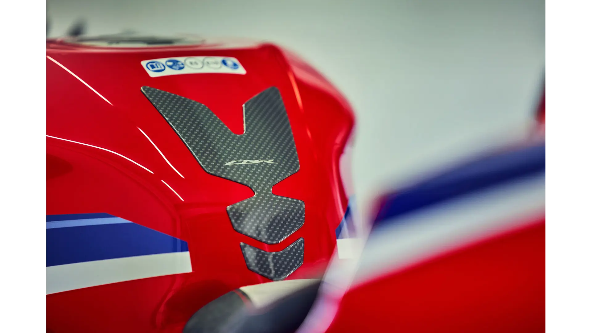 24YM_CBR1000RR-R_FIREBLADE_SP_LOCATION_9513.jpg