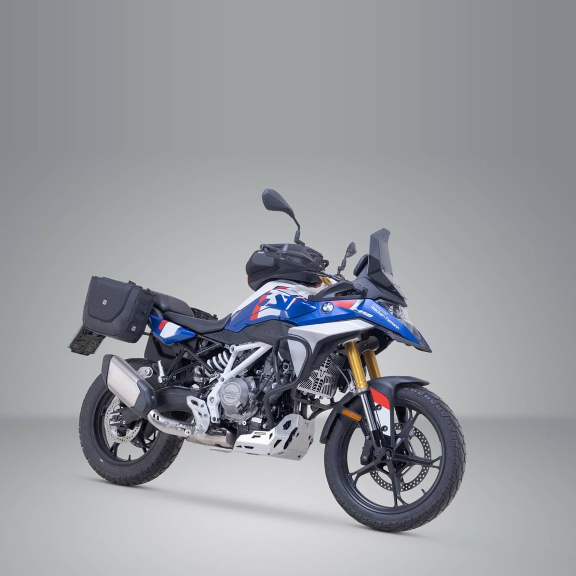 SW-MOTECH-108090-v41-1.jpg