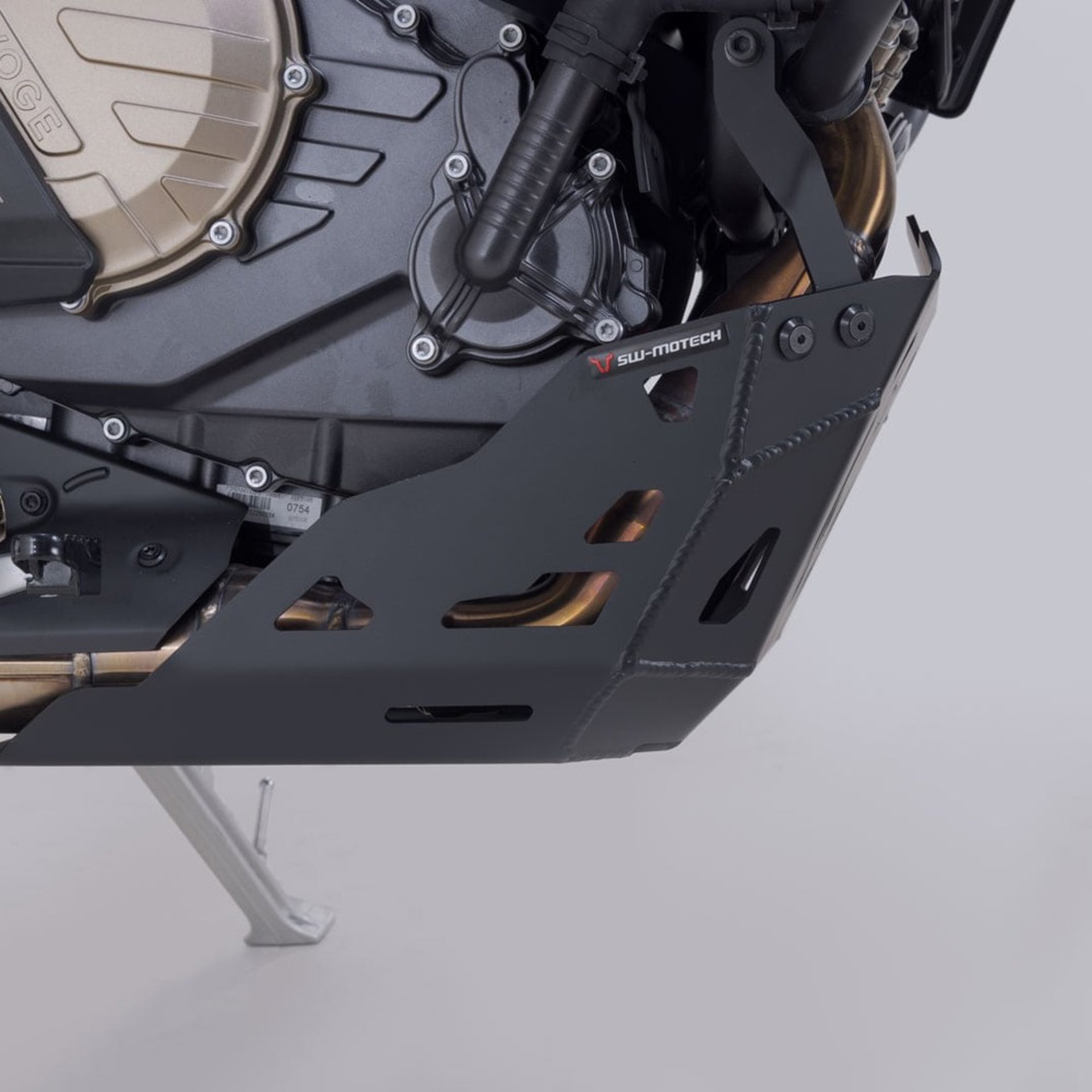 SW-MOTECH-107351-v17-5.jpg