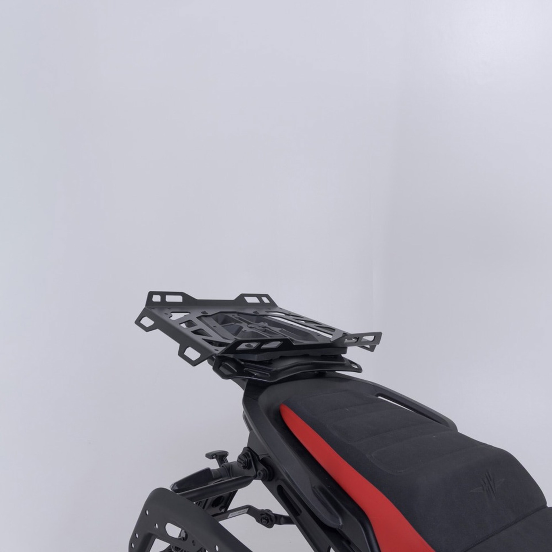 SW-MOTECH-107331-v17-4.jpg